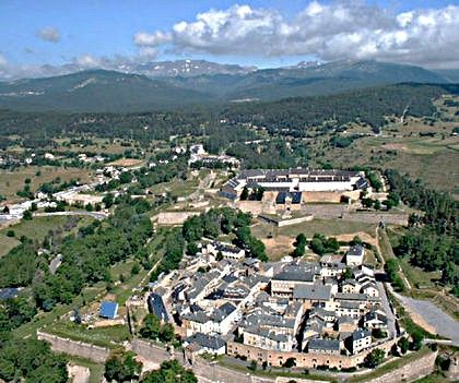 Mont Louis Plan Guide